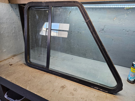 Angle window slider black