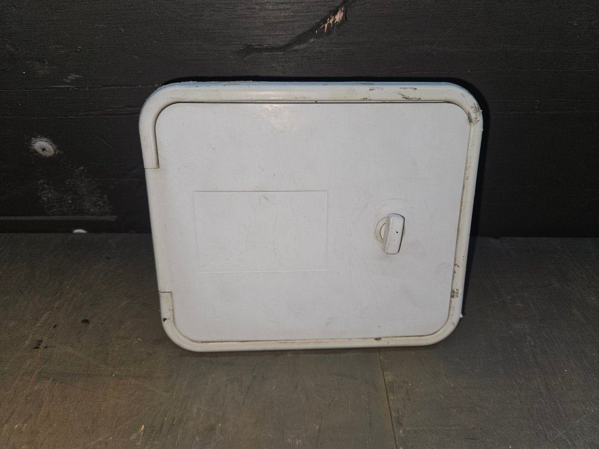 Access hatch sewer