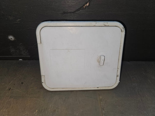 Access hatch sewer