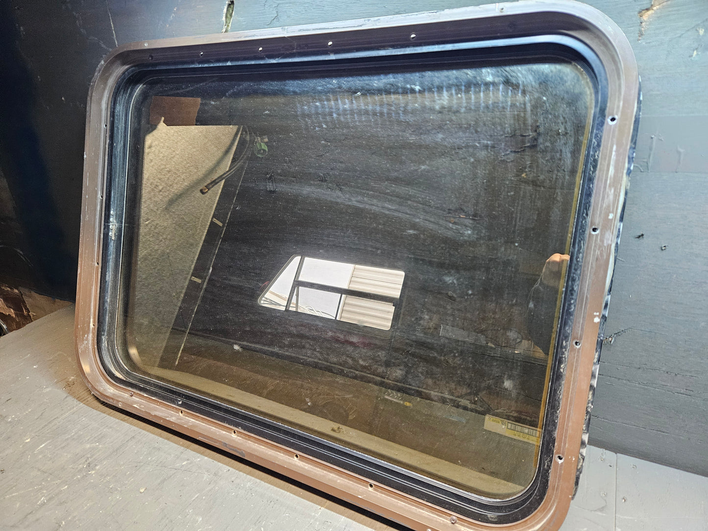 Solid window black
