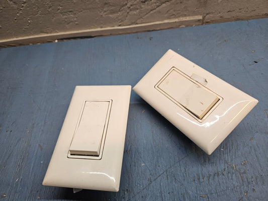 Wall light switch