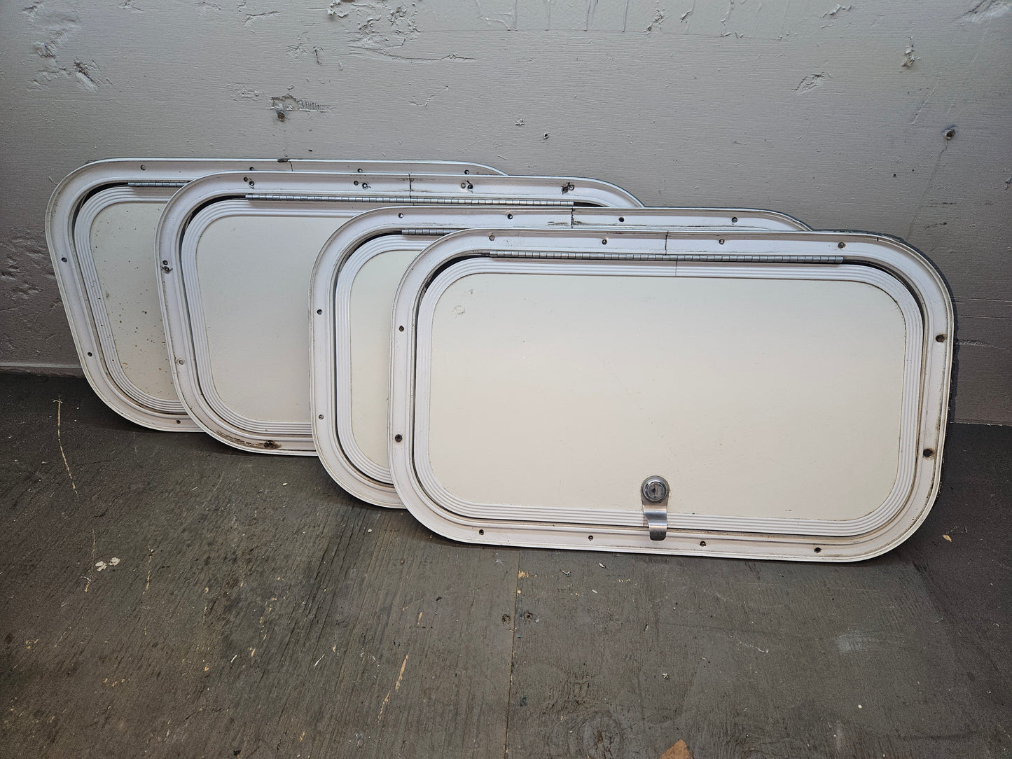 Cargo door
