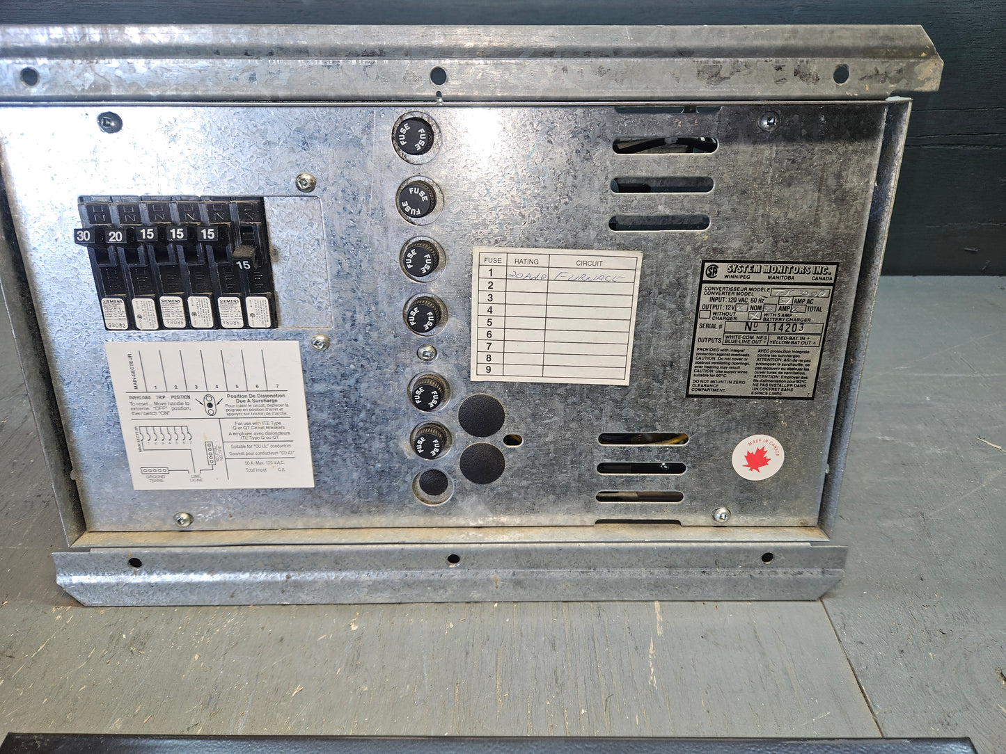Systems monitors 32 amp convertor