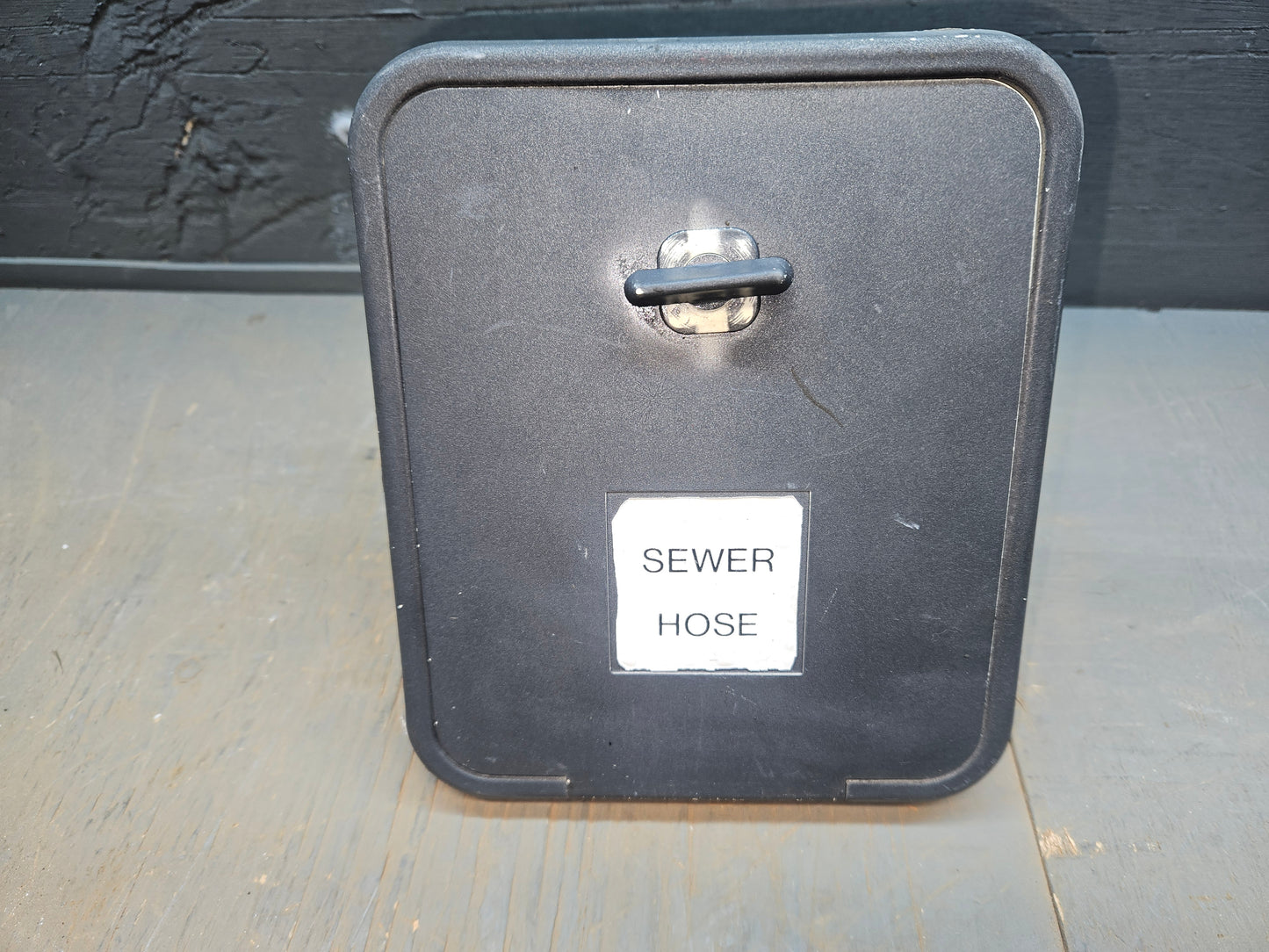 Access hatch sewer hose