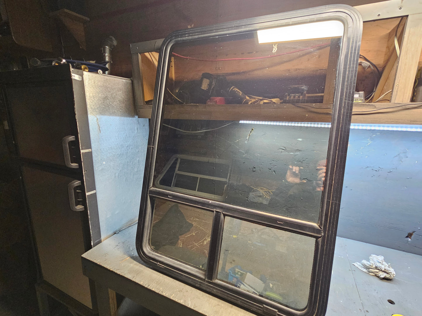 Thermal vertical sliding window black