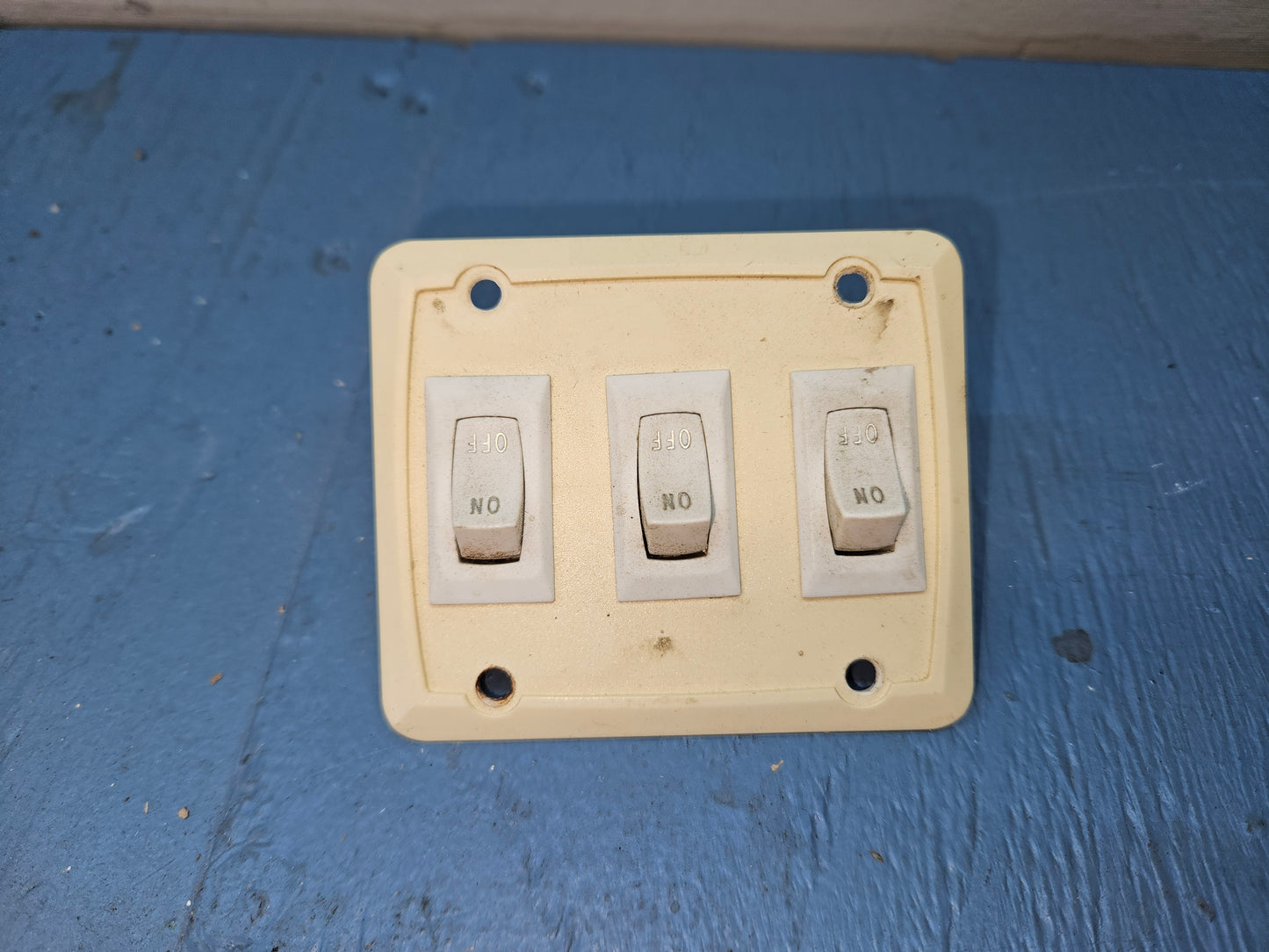 Triple light switch white