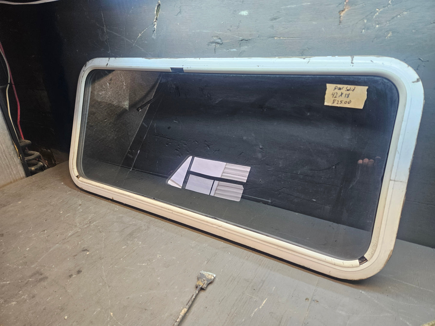 Poor condition solid window white