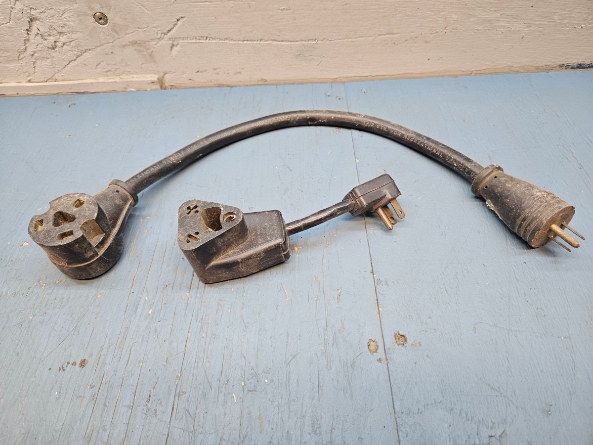 Adapter plug 30amp to 110volt
