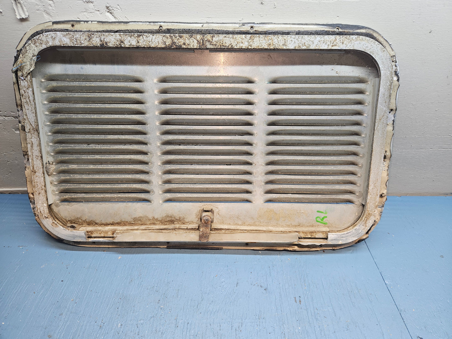 Fridge vent