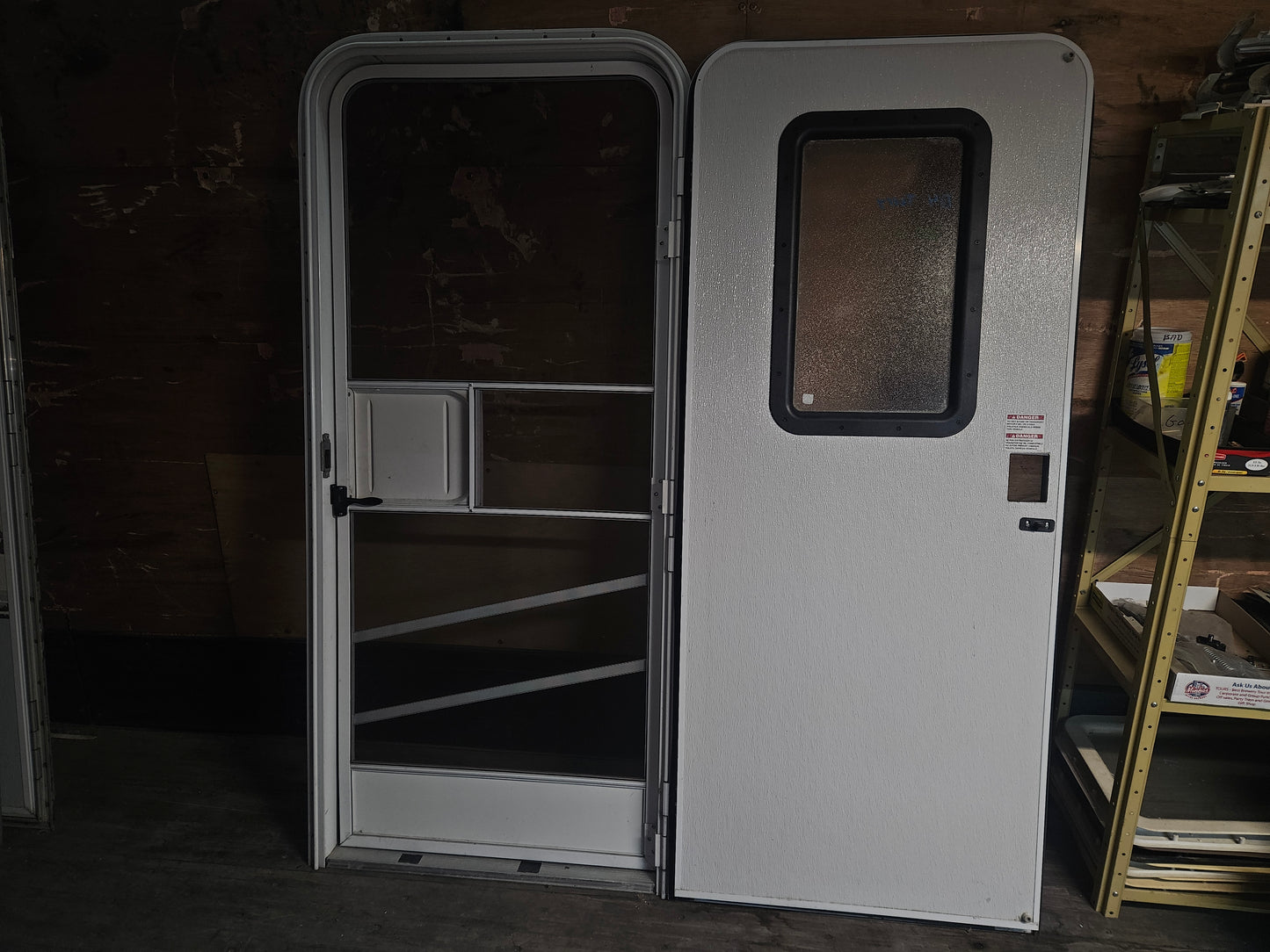 30.5x70 rh entry door
