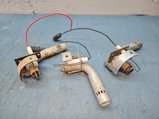 Atwood hot water tank igniter and burner