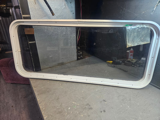 Poor condition solid window white
